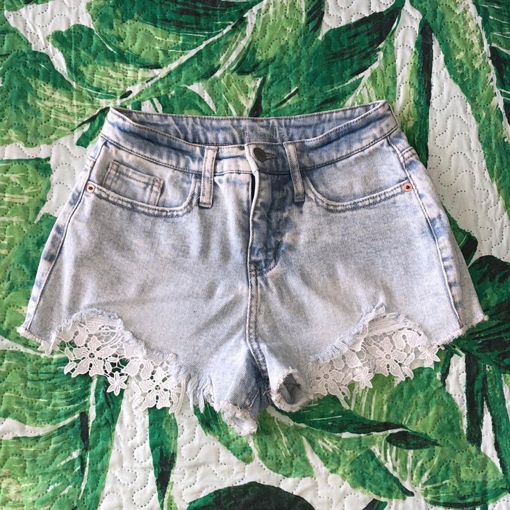 Wild fable high rise light wash lace shorts
